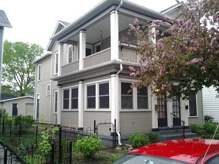 4th image of 141 La Belle St