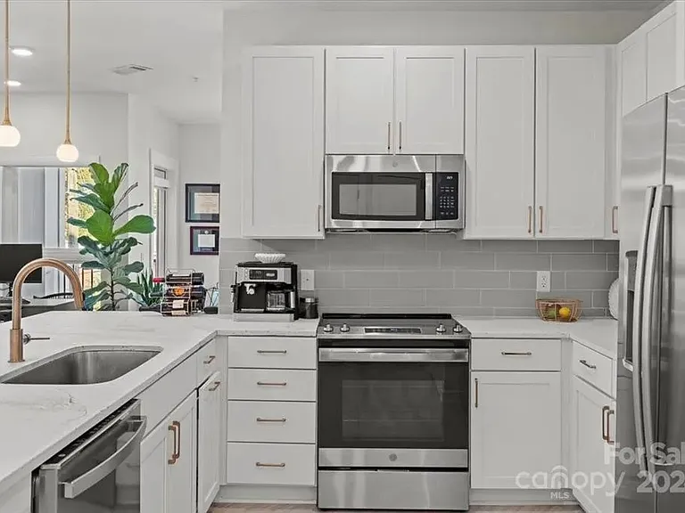 3630 Davidson St #3313 — Photo 3