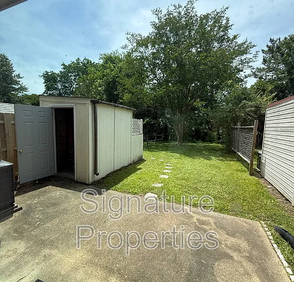 913 Ewell Rd — Photo 8