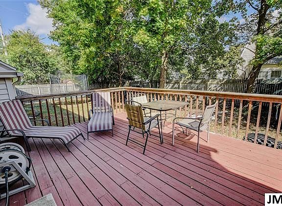 4th image of 754 Beverly Park Pl