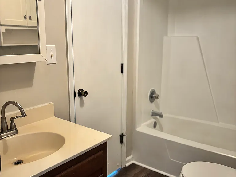 4825 Bay Winds Ct — Photo 12
