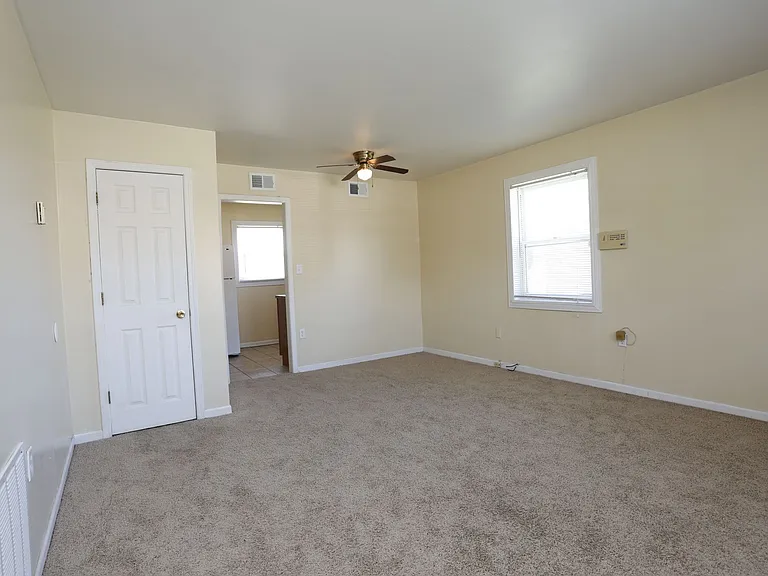 2301 Waverly Dr — Photo 28