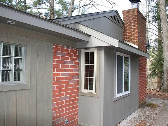 3rd image of 6454 Aarwood Rd NW