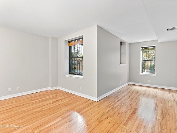 5th image of 274 W 113th St APT B