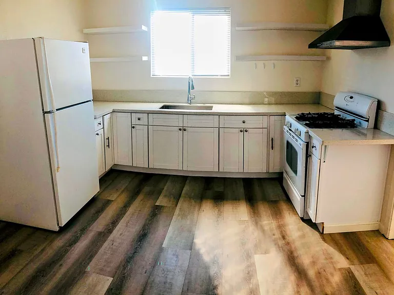 14028 Konocti St — Photo 3