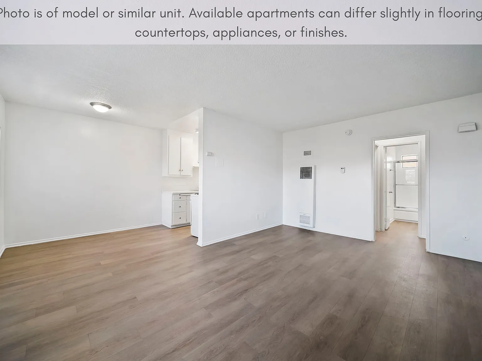 Park Royal Apartments — Photo 1
