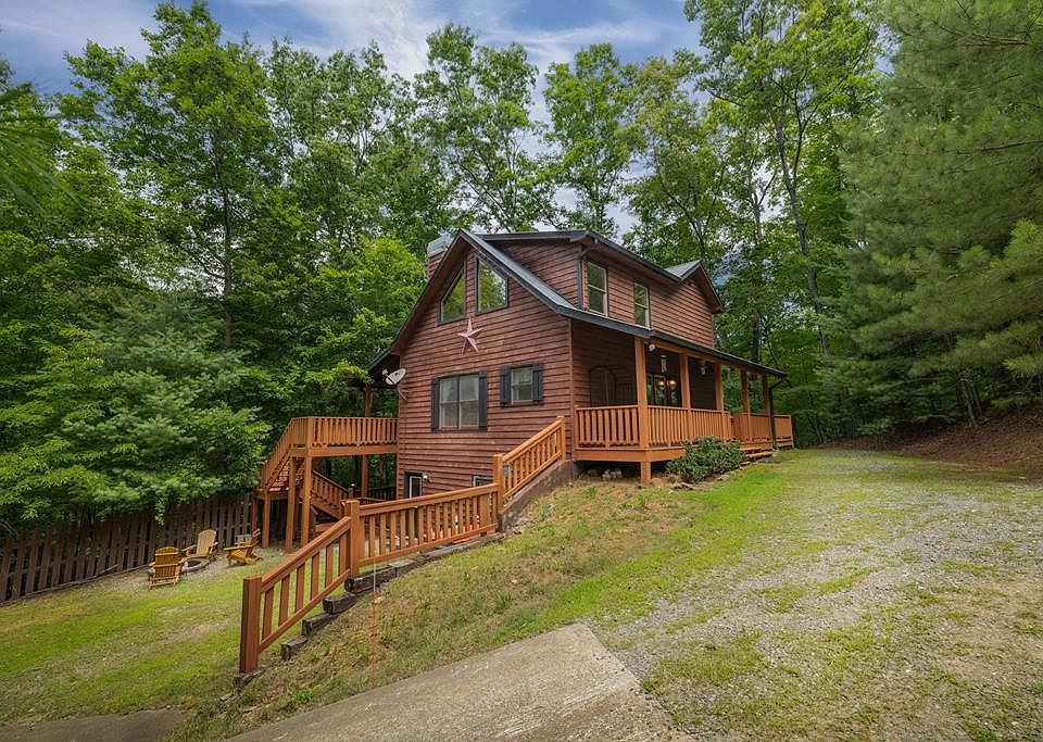 1st image of 120 Pasha Dr