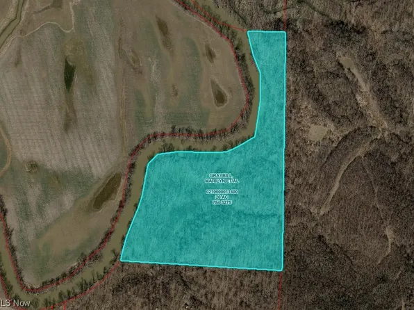 120 County Rd, Newcomerstown, OH 43832
