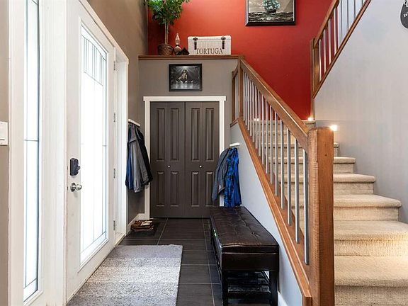 3rd image of 652 N 19th St