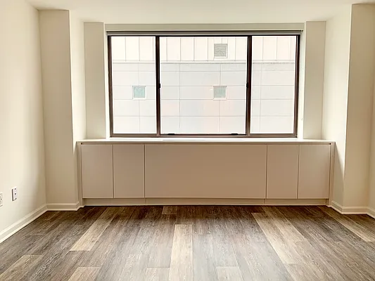 Rented by The Dermot Realty Management Company | media 26