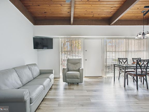 4th image of 7758 Donnybrook Ct Suite 201