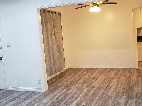 2nd image of 11521 Mines Blvd
