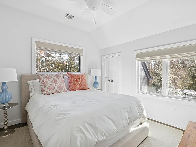 16 Roosevelt Rd — Photo 14