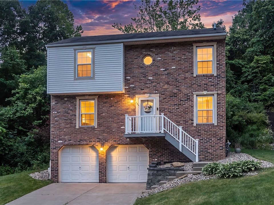 1st image of 121 Shelbourne Dr