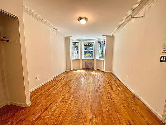 1st image of 57 W 85th St #Aa1