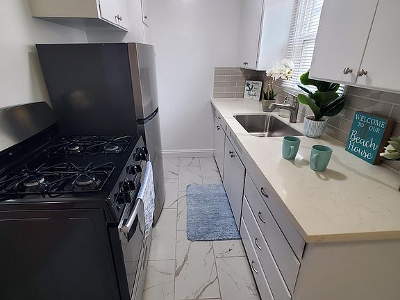 5th image of 4120 E 1st St APT 8