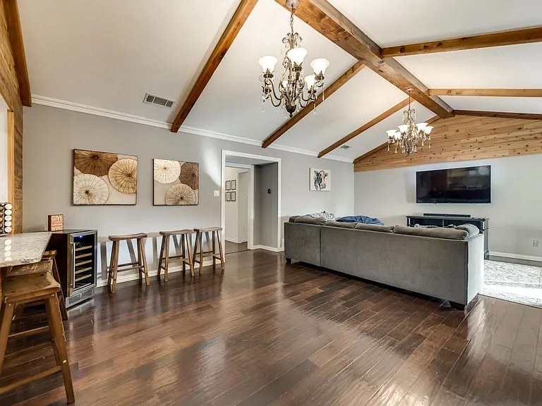 16095 Longvista Dr — Photo 10