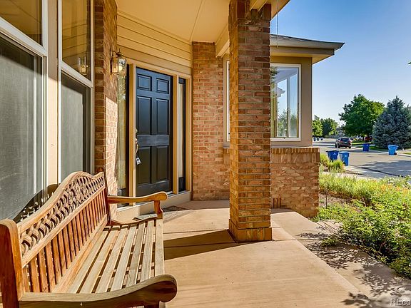 3rd image of 2846 Blue Jay Way