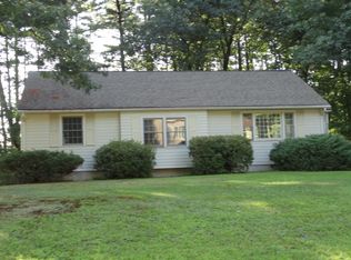 13 Edge Hill Rd, Amherst, MA 01002