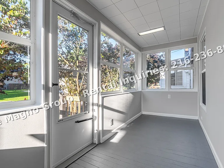 312 Upland Ave — Photo 14