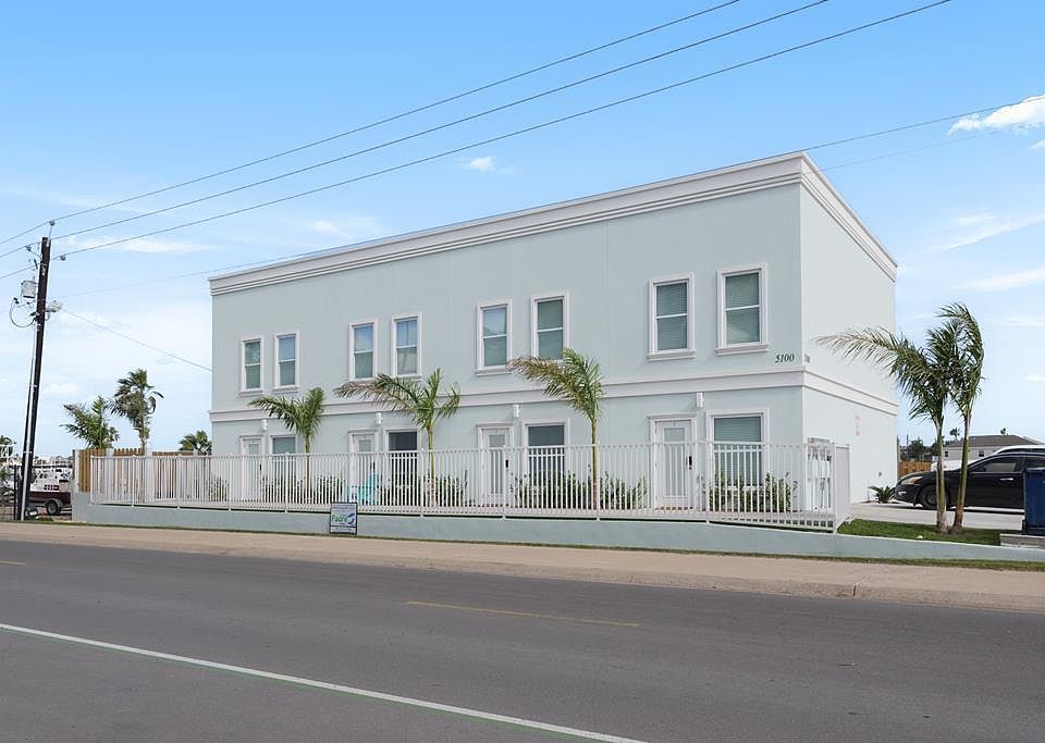 1st image of 5100 Laguna Blvd #1