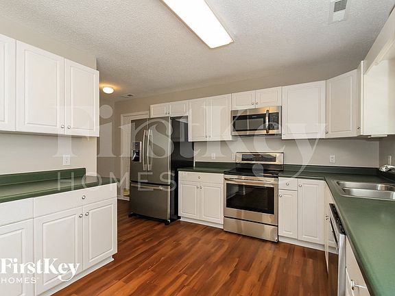 5th image of 6011 Hickory Creek Rd