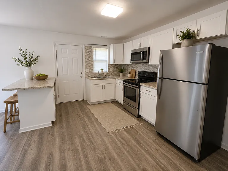 206 W Corporation St #A — Photo 4