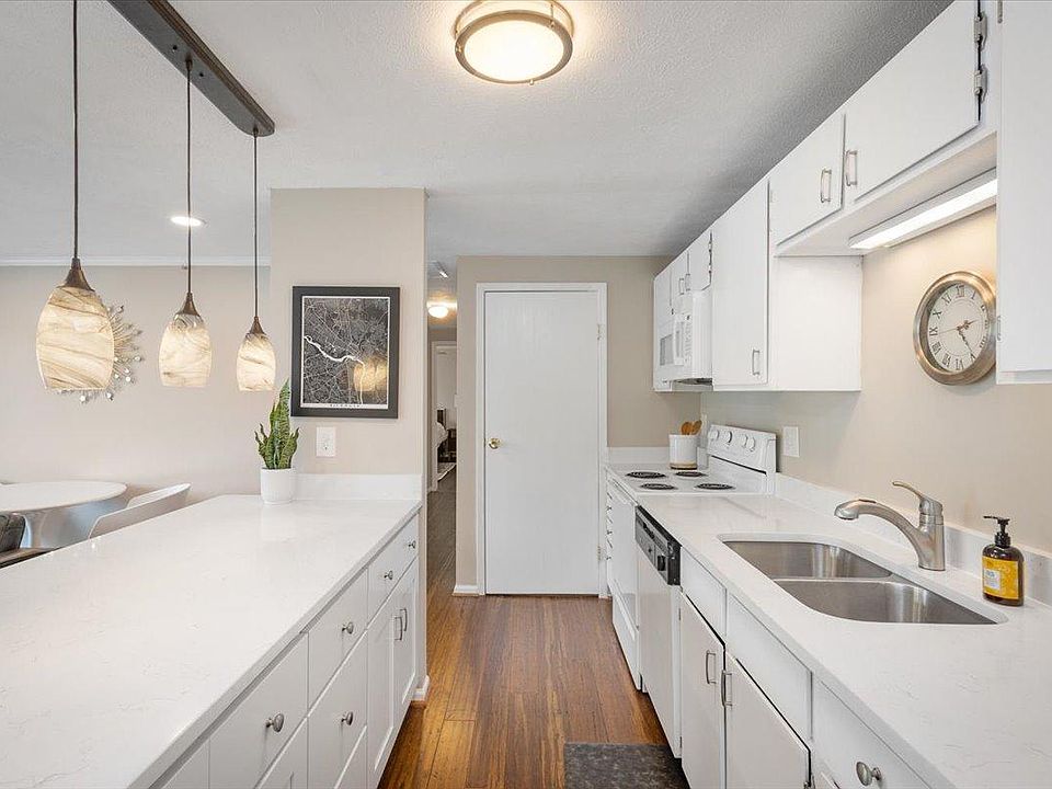 1st image of 8400 Muldoon Ct APT 111