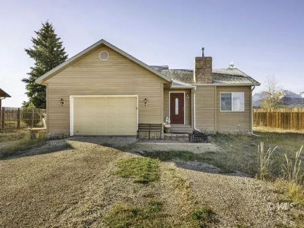 10 Granada Ct, Silver Cliff, CO 81252