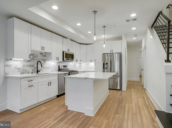1225 Raum St NE APT 1, Washington, DC 20002