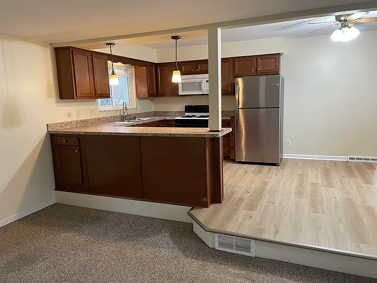 8177 Rene Dr — Photo 12