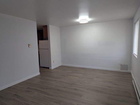 832 Harrington Ave NE APT 20