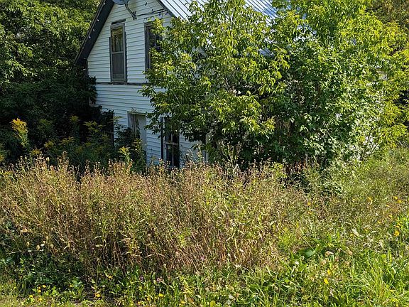 4th image of 4789 Lake Road