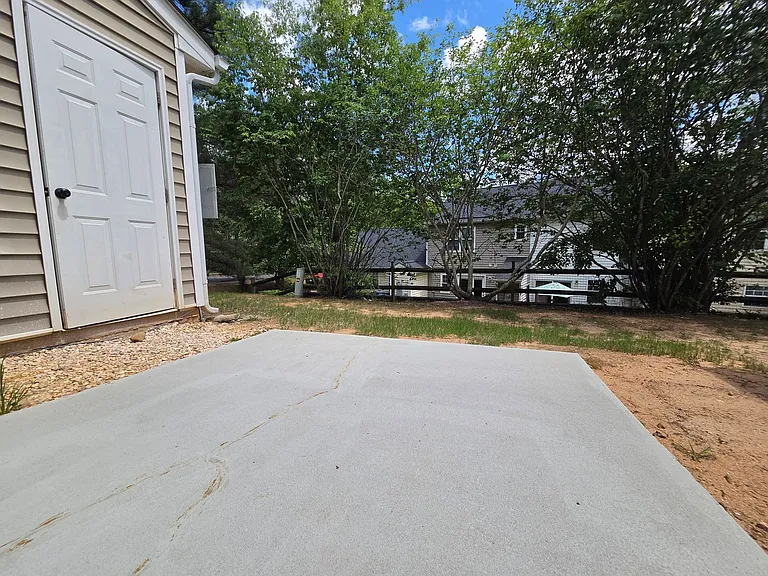 109 Delargy Cir — Photo 10