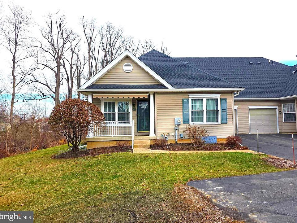 1st image of 107 Liberty Dr