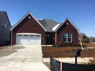 215 Shinnecock Hill Dr, Georgetown, KY 40324