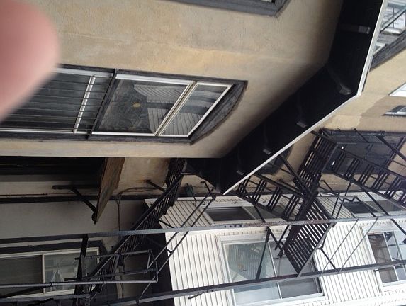 4th image of 1919 Green St APT K