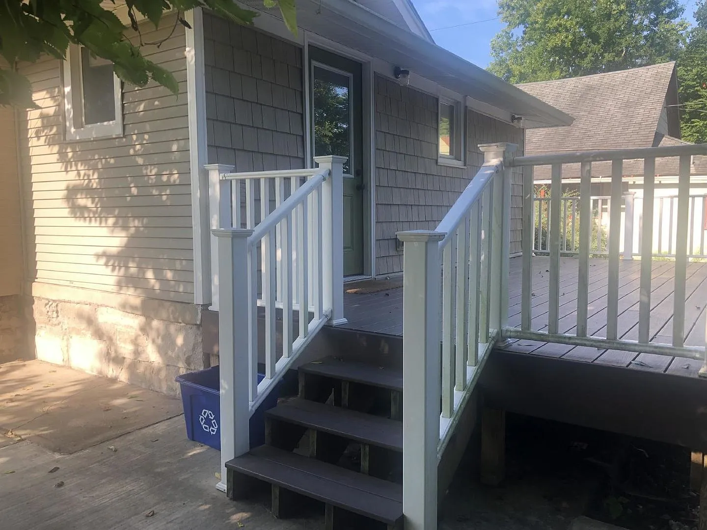 321 E. University — Photo 2