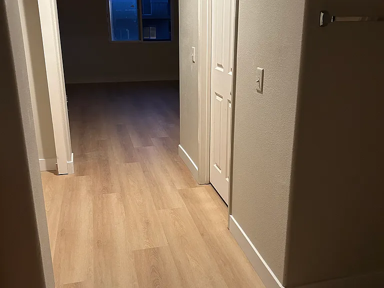490 Sunny Ridge Dr — Photo 3