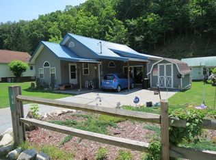 46 Steele Hollow Rd, Spencer, WV 25276