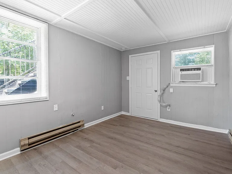 427 Circle Dr — Photo 5