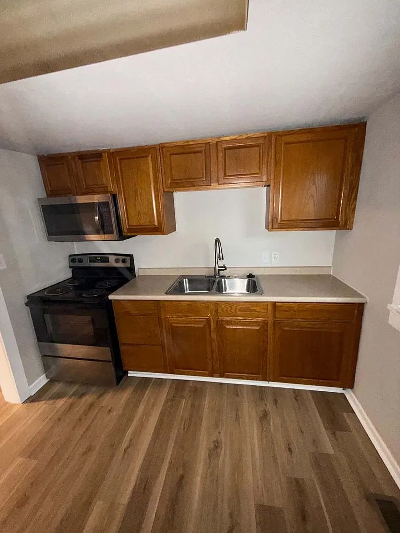 1-Bedroom Home with 1.5 Bathrooms, Garage, and Main-Floor Laundry — Photo 2