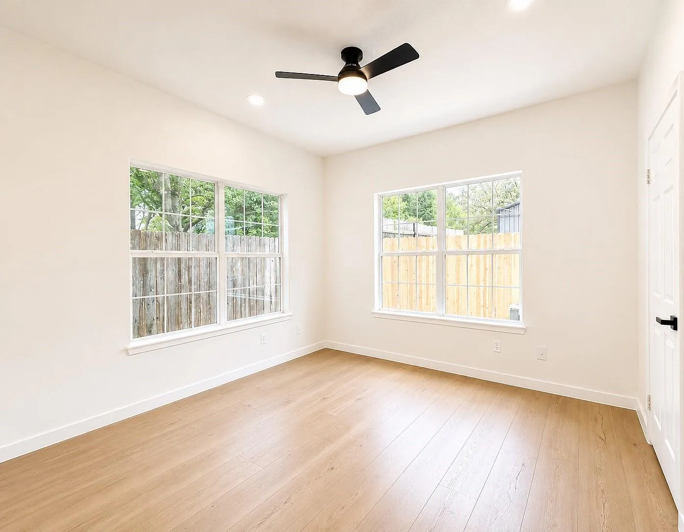 2 bed, 2.0 bath, 750 sqft, $1,350 — Photo 4