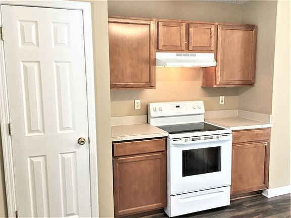 5th image of 11182 Lauren Oak Ln