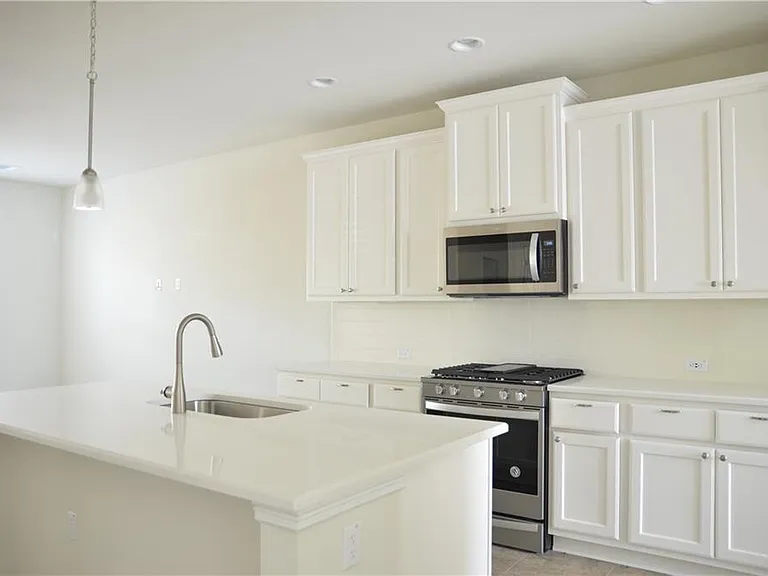 14403 McCoy Loop — Photo 3