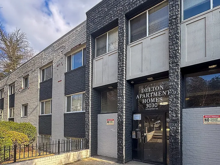 Delton Apartments — Photo 6