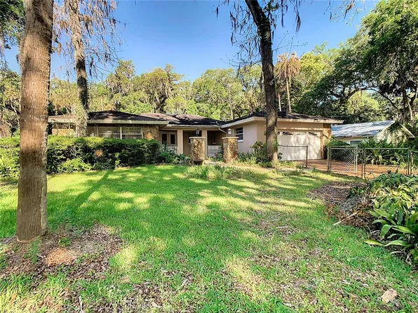 303 Chastain Rd, Seffner, FL 33584