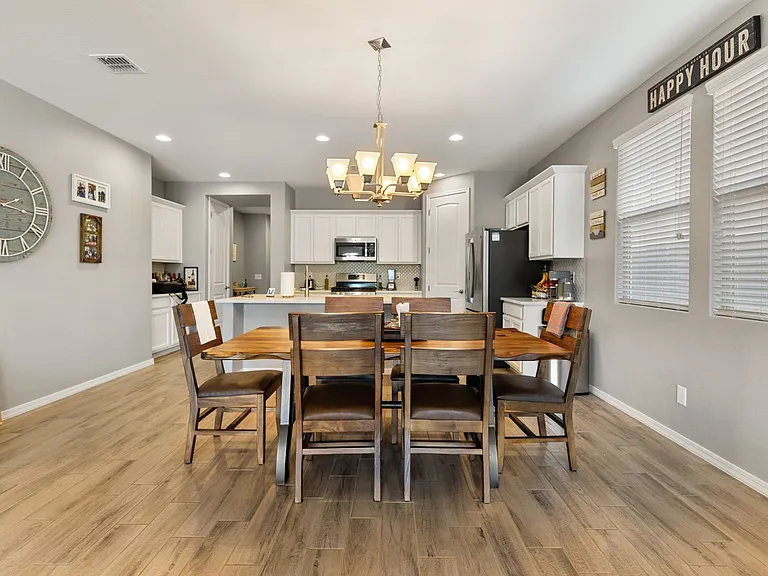 3859 E Welton Ln — Photo 14
