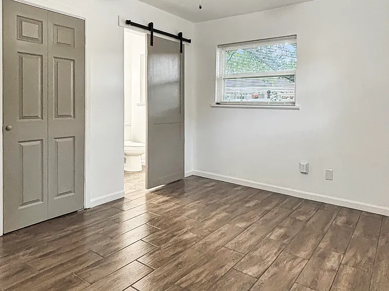 502 Hickory St — Photo 6