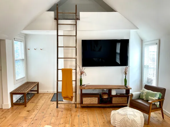 431 Prospect St #2, Hudson, NY 12534